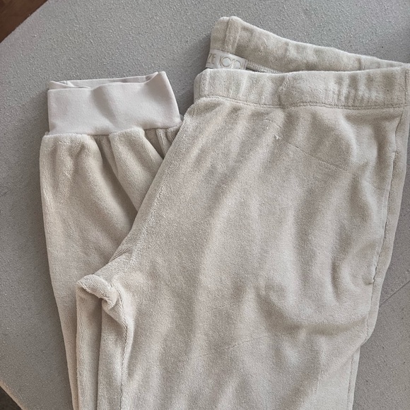 Suzi Kondi Beige Joggers - Picture 3 of 6